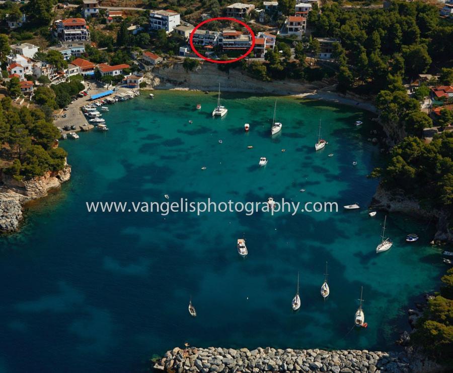 Pension Oniro Votsi  Buitenkant foto