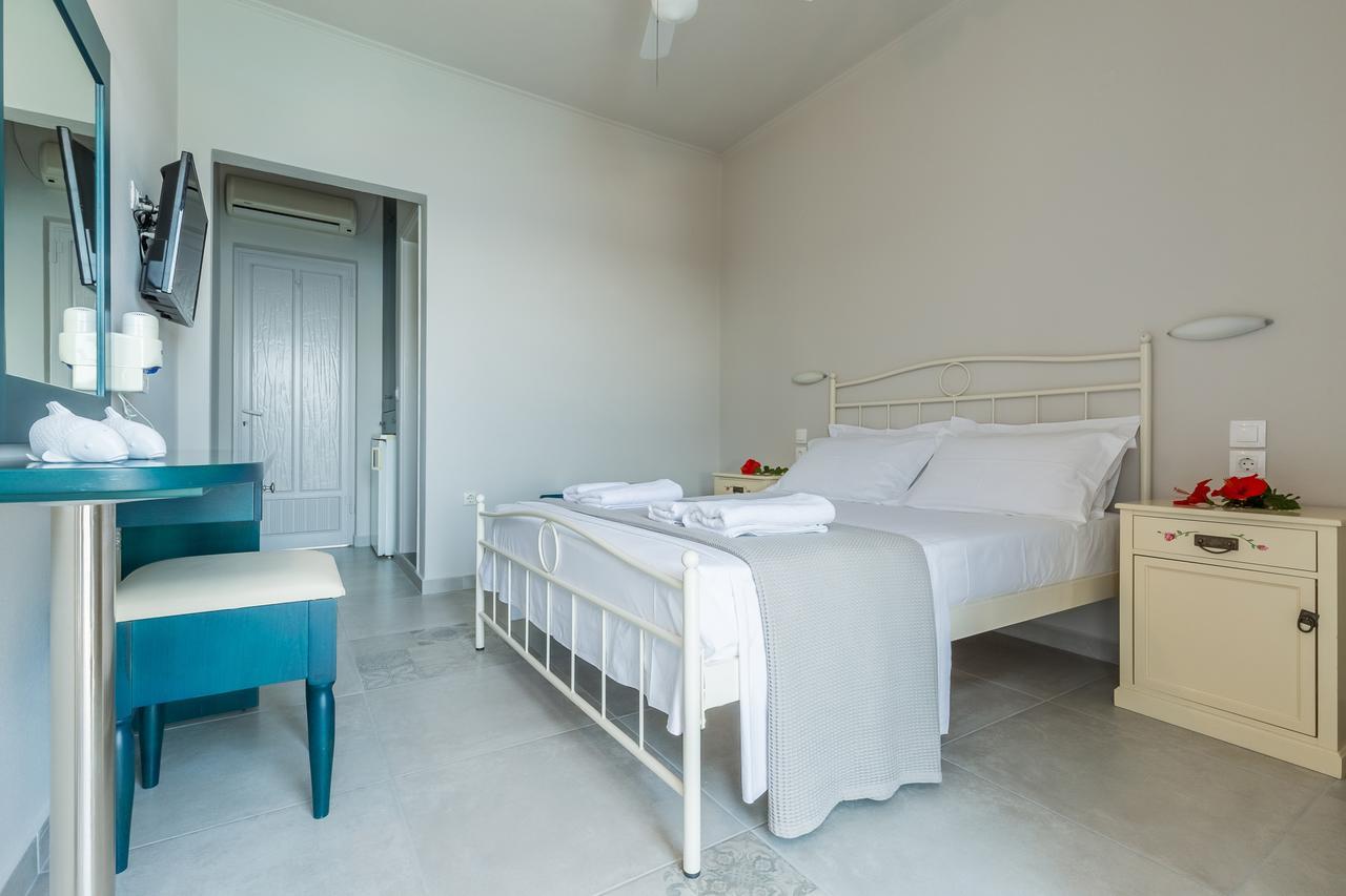 Pension Oniro Votsi  Buitenkant foto